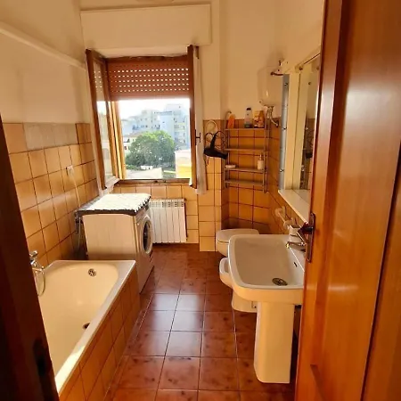 Garage Air Conditioning 公寓