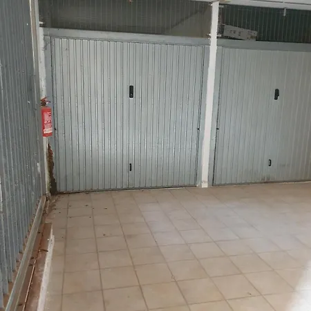 Διαμέρισμα Garage Air Conditioning *